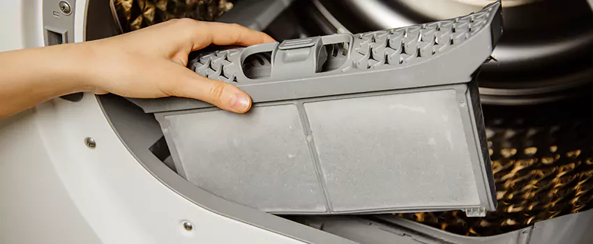 Signs Of A Clogged Dryer Lint Trap in Hereford, Texas